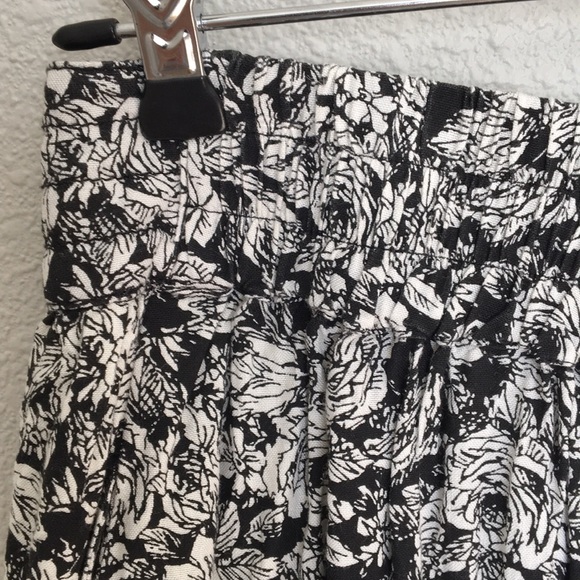 Floral Print Skirt with Pockets - Picture 4 of 6